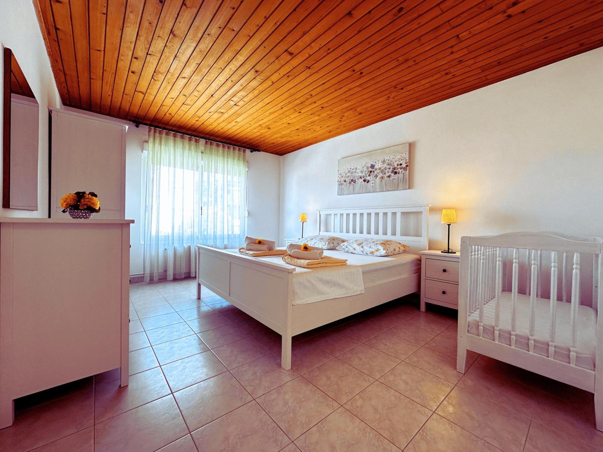 Apartments Vilma Murter Buitenkant foto