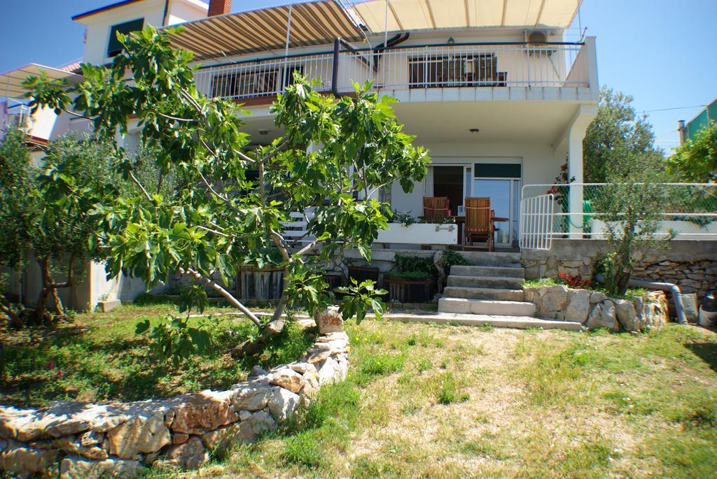 Apartments Vilma Murter Buitenkant foto